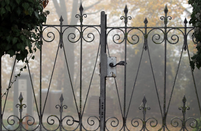 wrought-iron-fence-designs