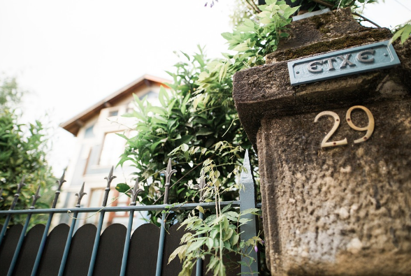 decorative-metal-garden-gates